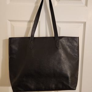 Black tote bag